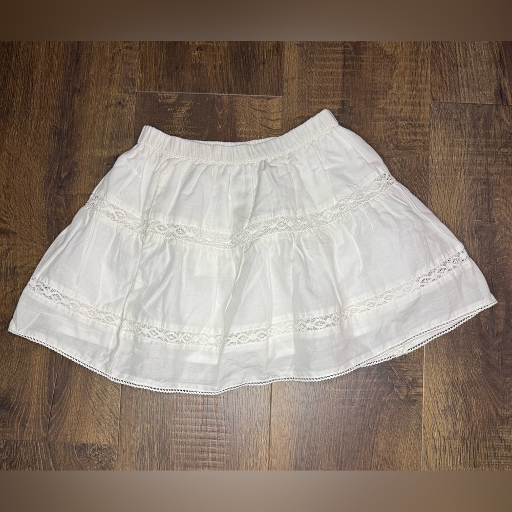 H&M Girl’s White Tiered Lace Skirt